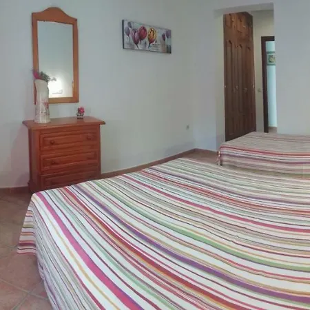 La Orquidea Morada Коніль-де-ла-Фронтера